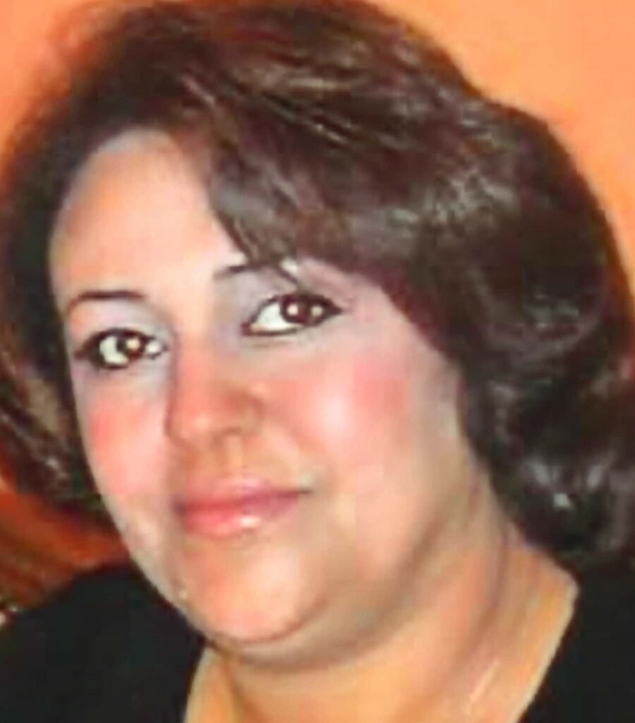 Specialty: Literature, Criticism and Discourse Analysis. Smart Island University